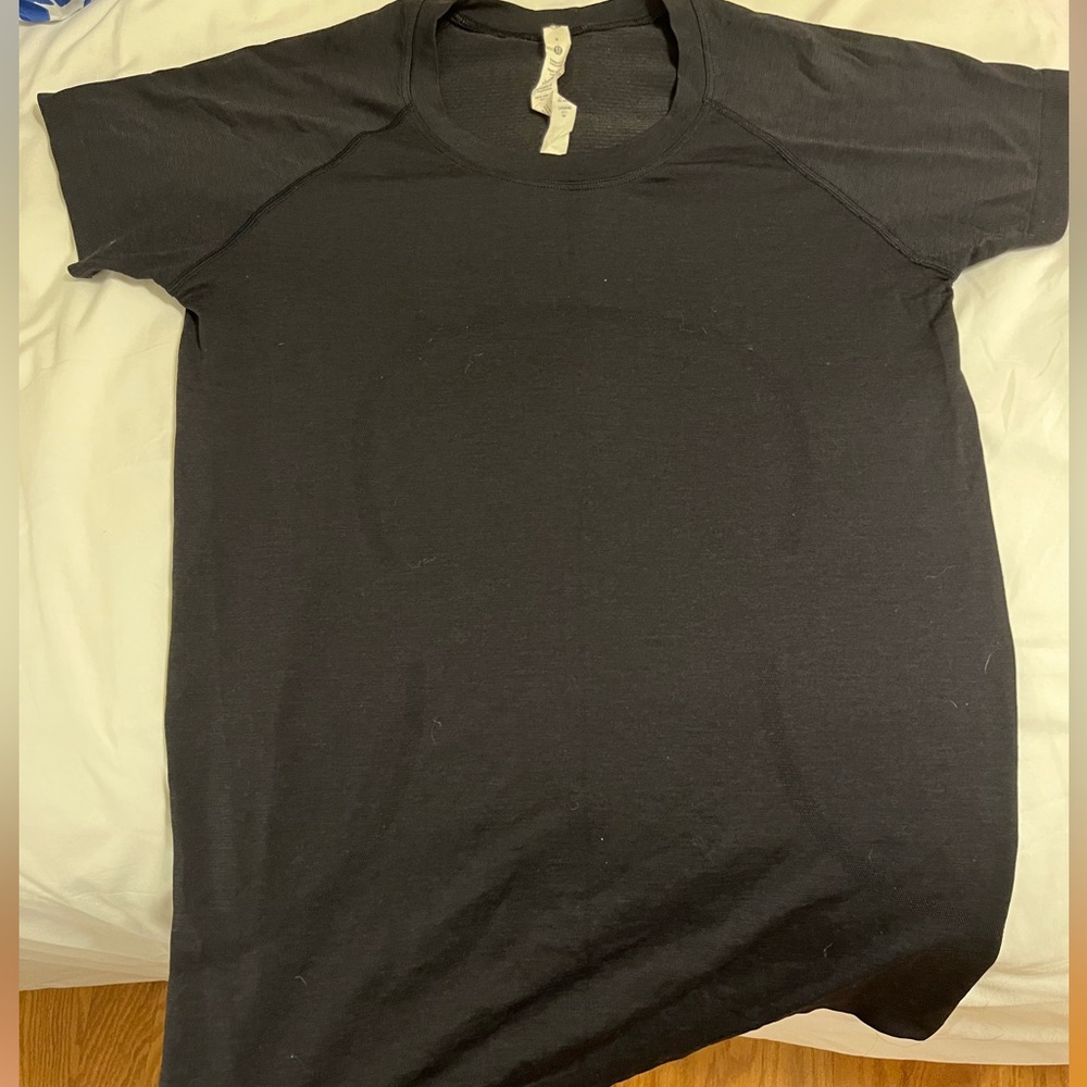 Black Lululemon Swiftley Tech size 8